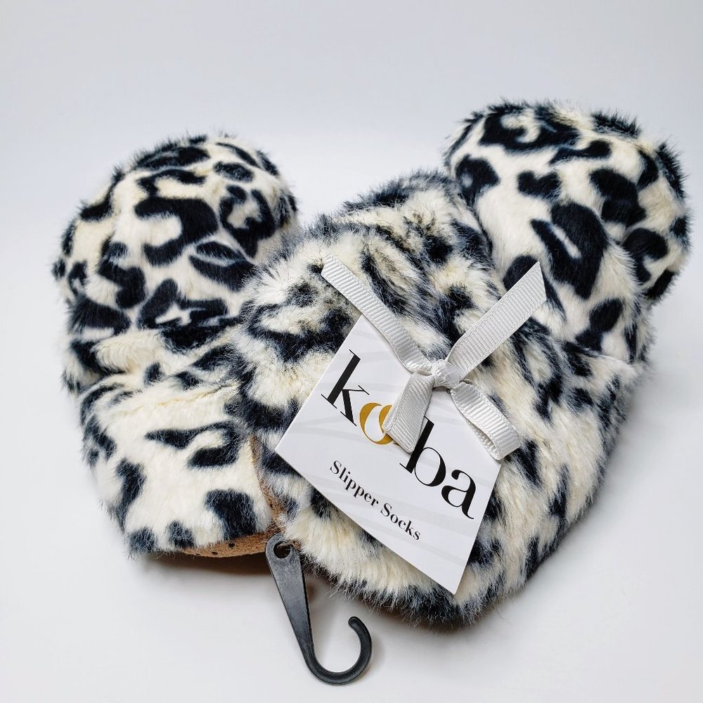 NWT Kooba Animal Print Faux Fur Slipper Socks Sherpa Lined Comfy Loungewear OS